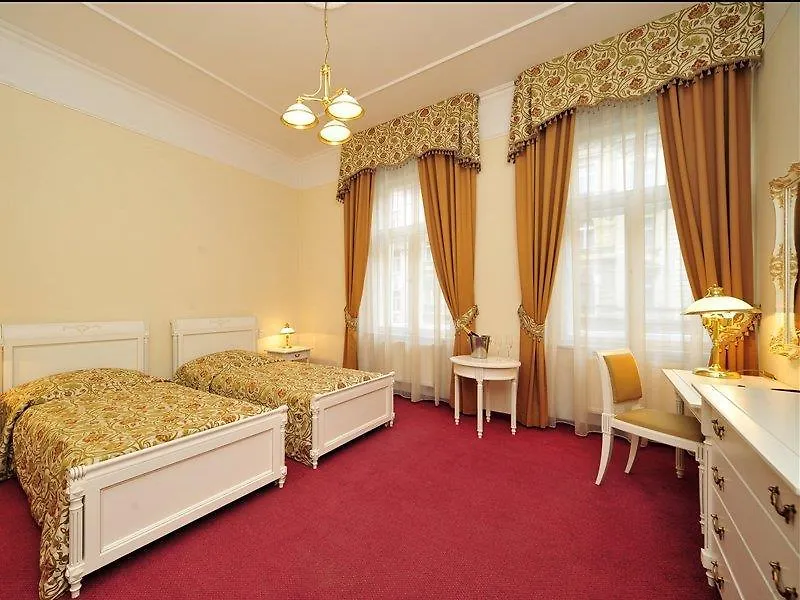 Alqush Downtown Hotel Prague