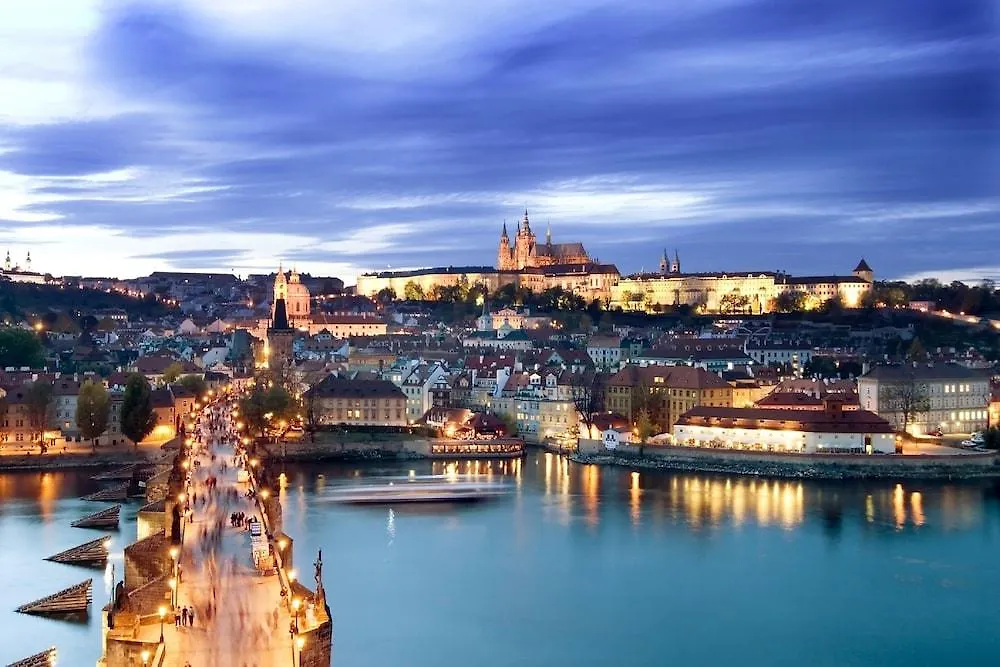 Alqush Downtown Hotel Prague