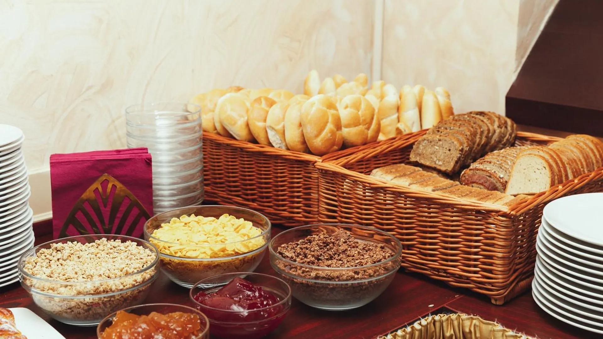 Alqush Downtown Hotel Prag